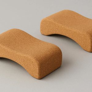 Curved Yoga Blocks For Ergonomic Wrist Support And Better Grip In Advanced Arm Balance Poses